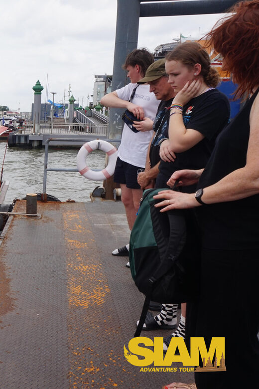 Bangkok Yai Local Canal Tour with Longtail Boat - Practical Tips for Travelers