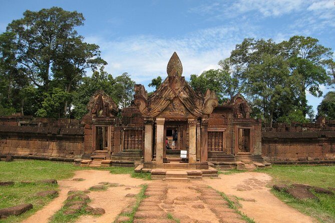 Banteay Srei and Big Tour from Siem Reap Small-Group - The Labyrinth of Preah Khan