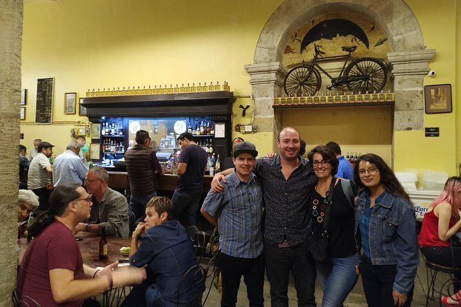 Bar Crawl in Guadalajara downtown - Exploring the Itinerary