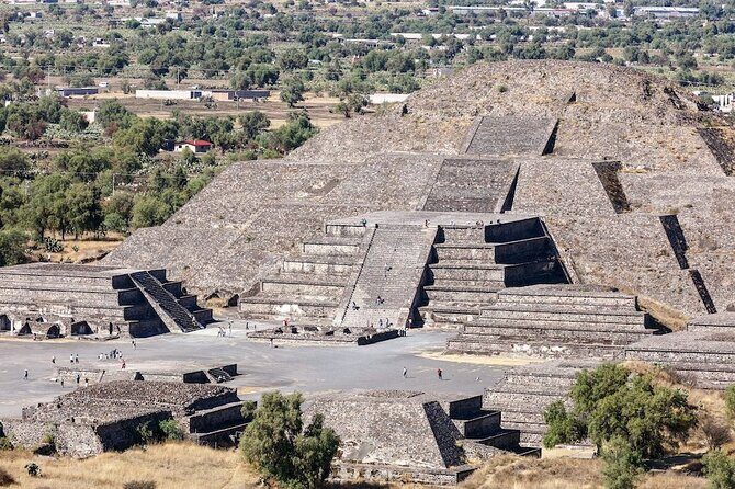 Basilica and Teotihuacan Tour in Spanish, from Mexico City - An In-Depth Look at the Experience