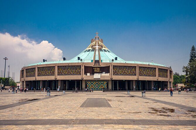 Basilica of Our Lady of Guadalupe Mexico City Private Tour - The Main Attraction: The Basilica of Our Lady of Guadalupe