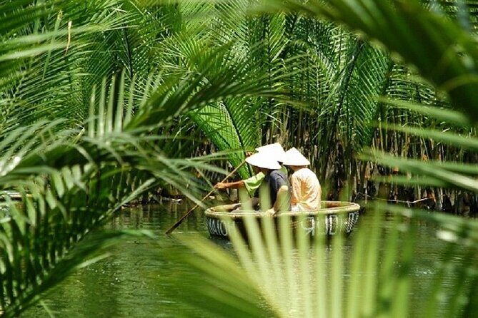 Basket Boat Tour from Da Nang/HoiAn by Lunch & Cafe Class Private - Key Points