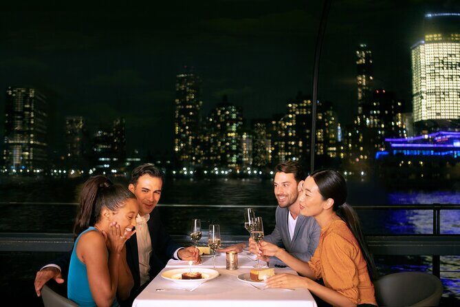 Bateaux New York Dinner Cruise - FAQ