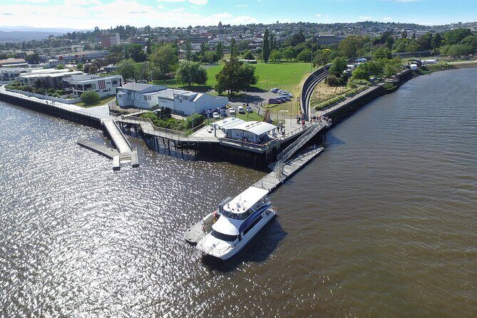 Batman Bridge 4 Hour Luncheon Cruise including sailing into the Cataract Gorge - An In-Depth Look at the Tamar River Luncheon Cruise