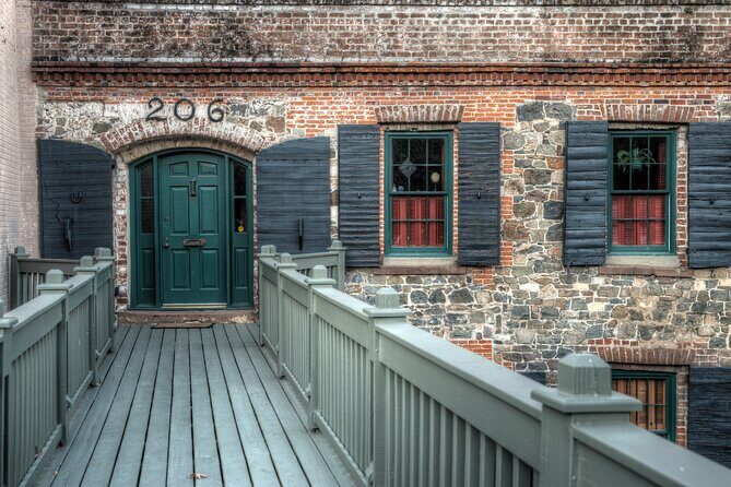 Battles & Brews Pub Crawl in Savannah - What’s the Tour All About?