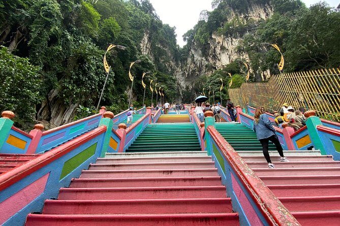 Batu Caves and Watching Fireflies in Kuala Selangor - Overview of the Tour Experience