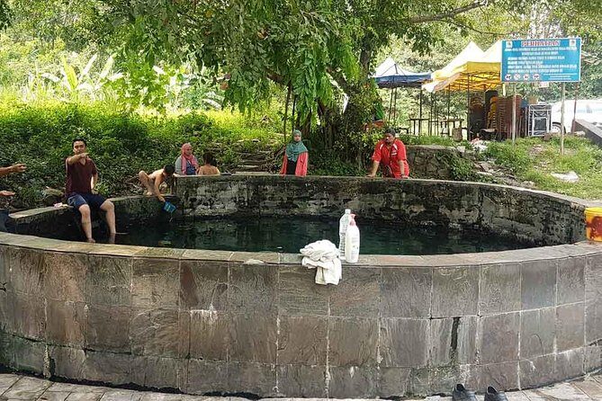 Batu Caves,Waterfalls and Hot Springs Tour With Lunch - Introduction to the Tour Experience
