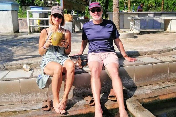 Batu Caves,Waterfalls and Hot Springs Tour With Lunch - Authentic Experiences and Traveler Feedback