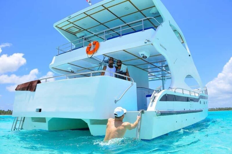 Bayahibe: Saona Island Catamaran Cruise with Natural Pool - From Bayahibe to Paradise: The Itinerary Breakdown