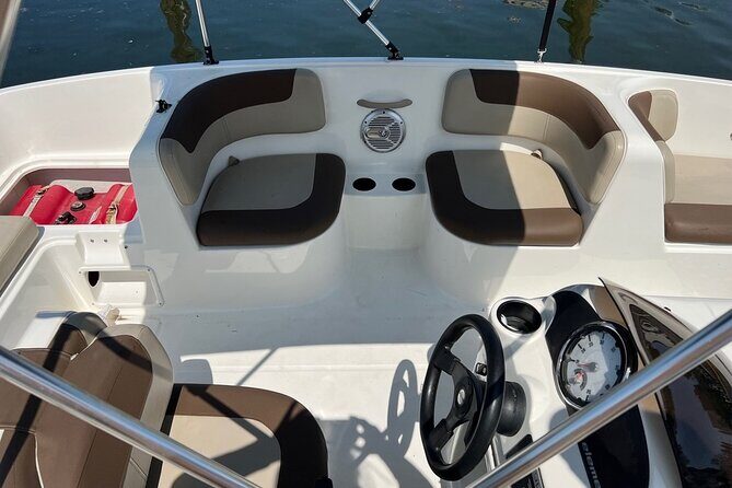 Bayliner Element 60HP Boat - What We Love About the Bayliner Element 60HP Boat Tour