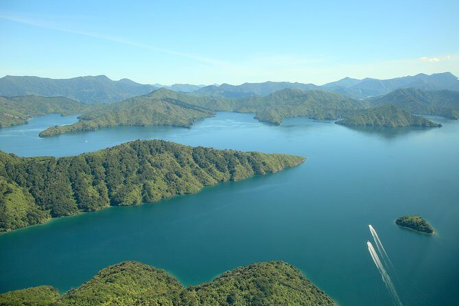 Bays and Bush Flight Scenic Tour - Key Points