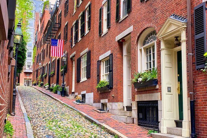 Beacon Hill + Back Bay History + Photo Walking Tour(SMALL Group) - Who Will Love This Experience?