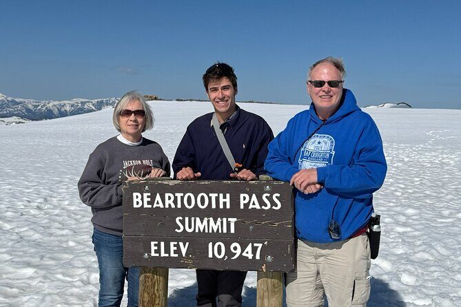Beartooth Highway Private Tour With Wildlife Guide - Start in Red Lodge: A Charming Mountain Town