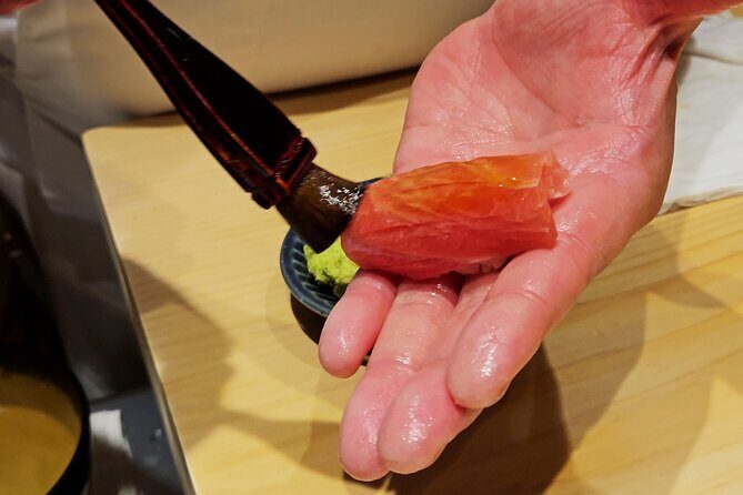 Behind the Scenes Toyosu Fish Market and Luxury Sushi Dining Tour - Exploring Toyosu Fish Market: A Rare Glimpse into Japan’s Seafood Industry
