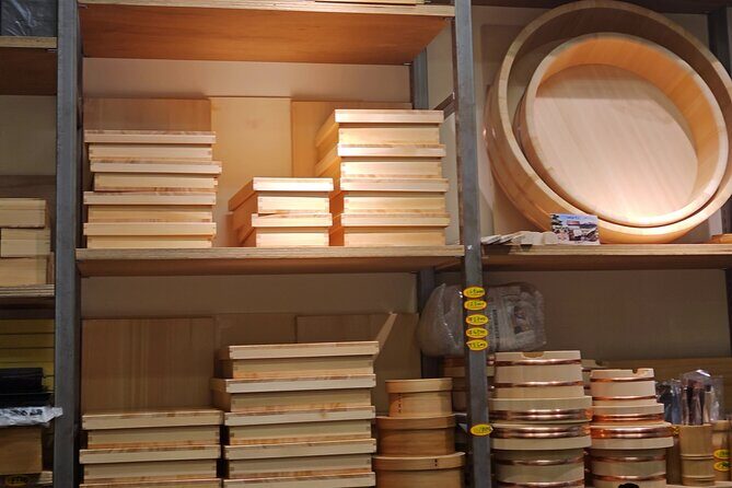 Behind the Scenes Toyosu Fish Market and Luxury Sushi Dining Tour - Authenticity and Educational Value