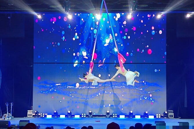 Beijing Acrobatic Show at Regal Palace Theatre (Qin Le Gong - FAQ