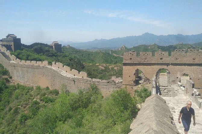 Beijing Airport to Mutianyu Great Wall Private Trip VIP Parking - Exploring the Mutianyu Section of the Wall