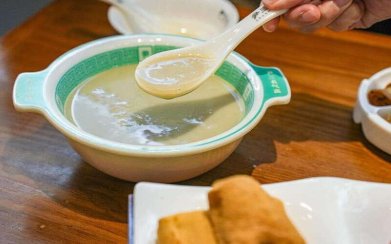 Beijing: Hutong Breakfast Food Tour - Key Points