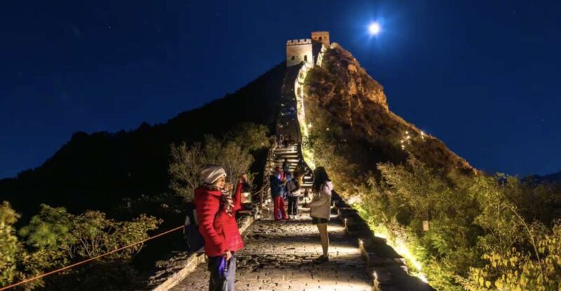 Beijing: Jinshanling, Simatai Wall and Gubei Water Town Tour - A Full-Day Journey into the Heart of China’s Scenic Beauty and History