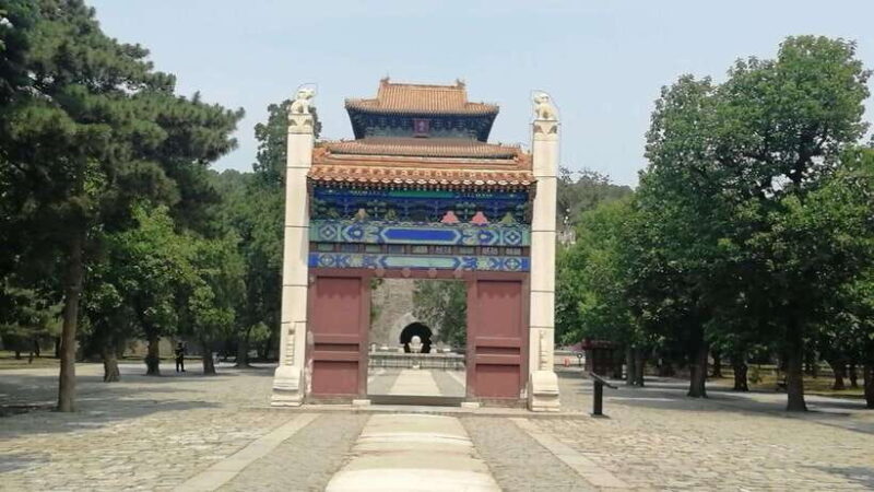 Beijing: Juyongguan Great Wall, Sacred Way & Ming Tombs Trip - Authentic Insights from Other Travelers