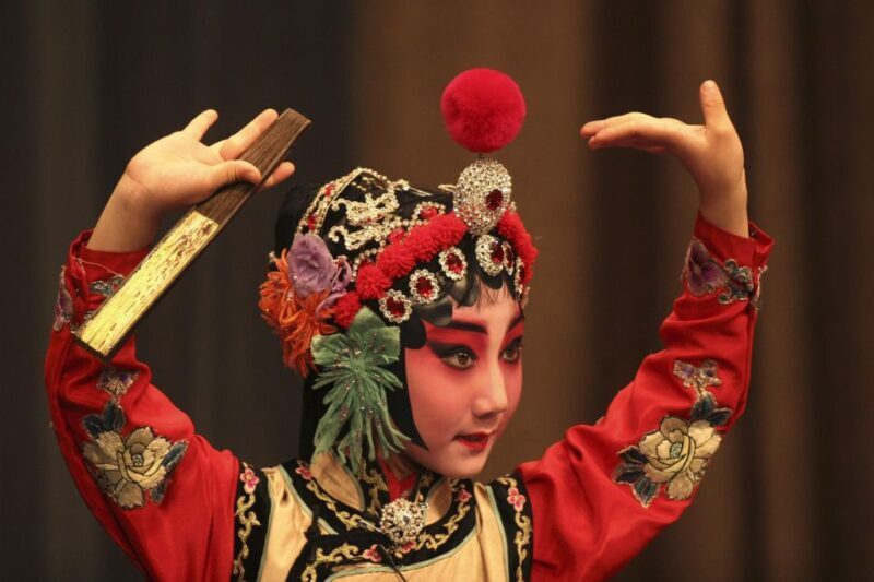 Beijing: Night Tour Of Peking Opera Show / Transfer - What Makes This Tour Stand Out?