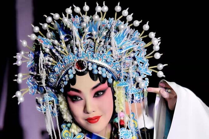 Beijing Opera Show in the Liyuan Theatre with guide and Transfer - The Experience in Detail