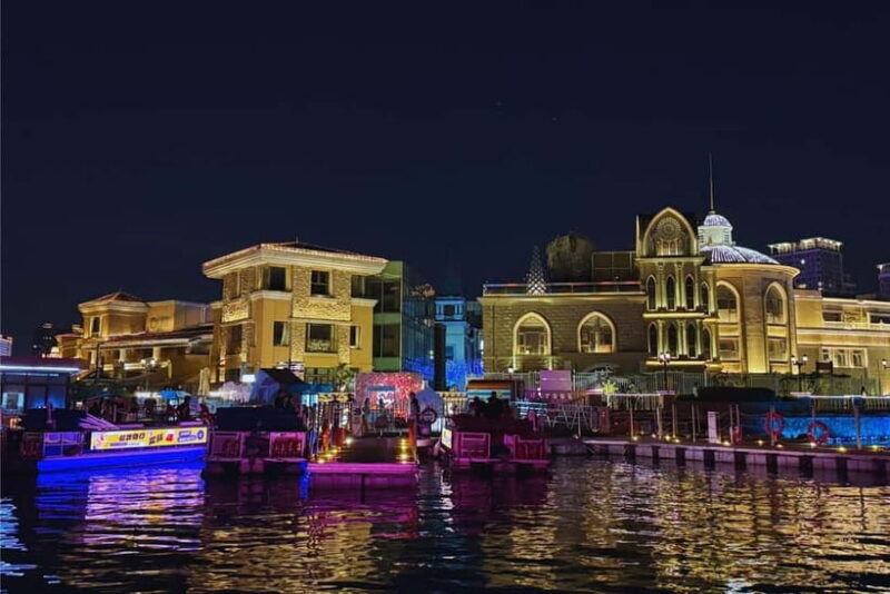 Beijing: Panjiayuan Market&Liangma River Cruise Night Tour - A Close Look at the Tour Experience