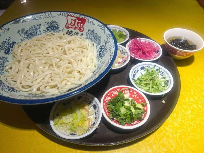 Beijing: Temple of Heaven, Panjiayuan Market, and Acrobatics - FAQ