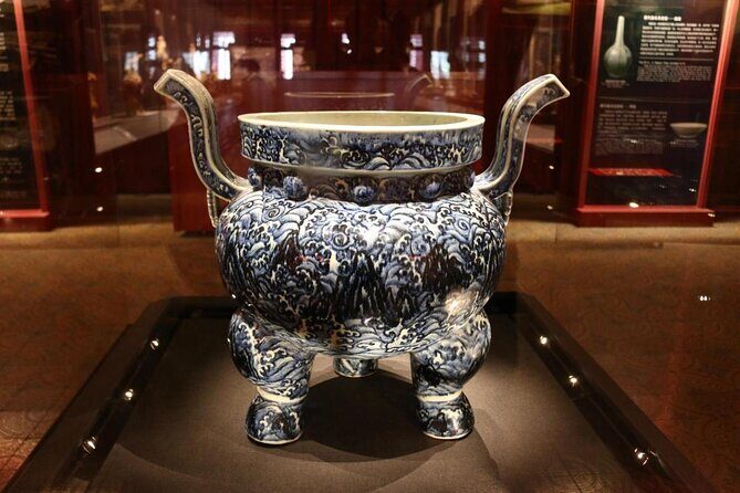 Beijing's Forbidden City with Special Viewing of Treasure Gallery and the Great Wall Ruins at Badaling - Exploring the Forbidden City and Its Hidden Gems