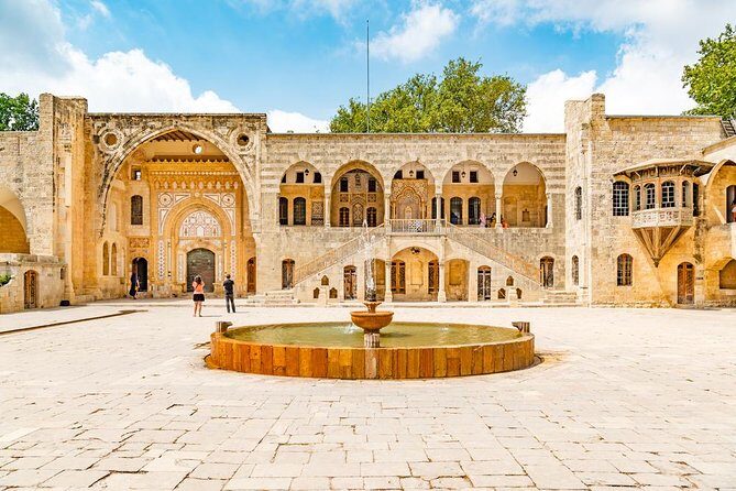 Beirut, Beiteddine & DeirElQamar Day Trip-With Lunch(4G on Board) - FAQ