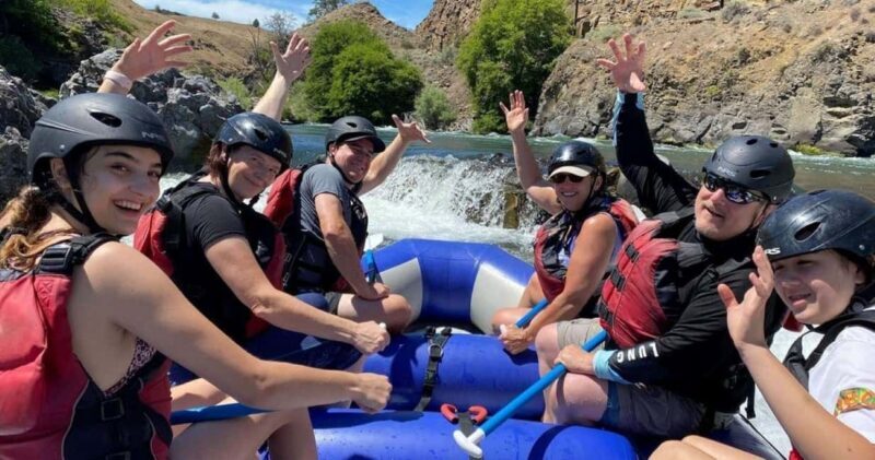 Bend, Oregon: Lower Deschutes River Rafting Tour with Lunch - The Thrill of Whitewater Rapids