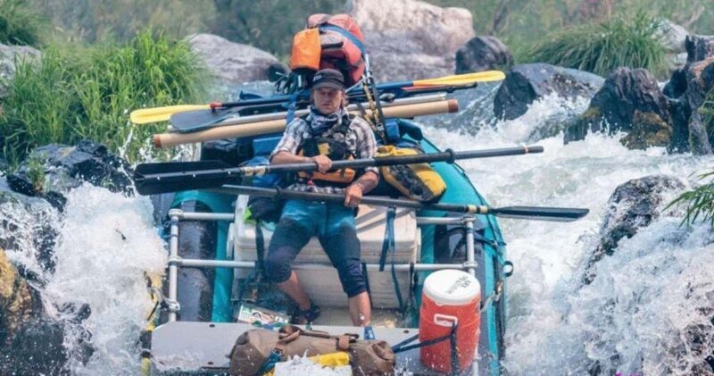 Bend, Oregon: Lower Deschutes River Rafting Tour with Lunch - Riverside Lunch and Relaxation
