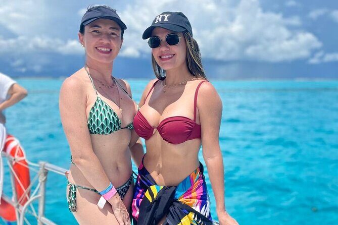 Best Catamaran Isla Mujeres tour with Open bar, lunch, snorkel - The Experience in Detail