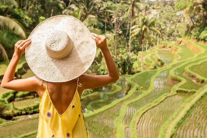 Best Day Tour - #3 World Cleanest Traditional Village - The Sum Up