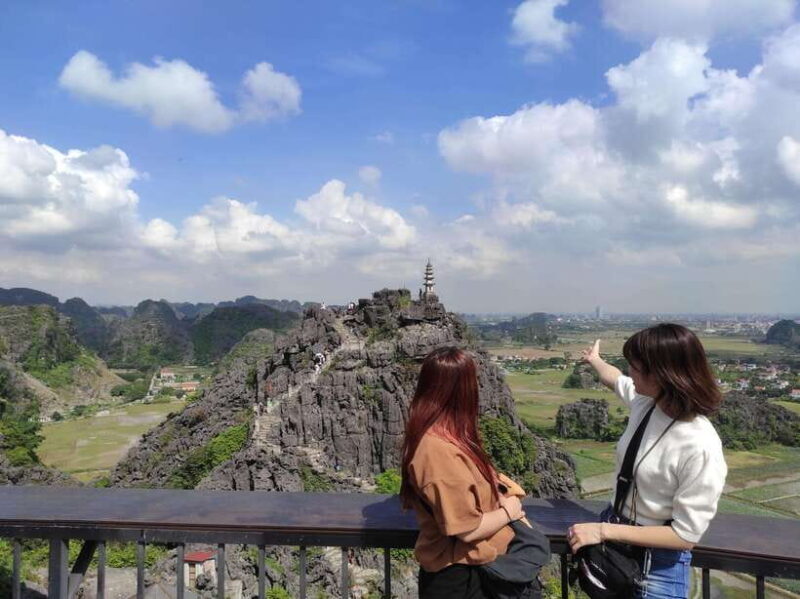 Best Ninh Binh Day Tour: Tam Coc - Hoa Lu - Lunch & Cycling - What Makes This Tour Stand Out?