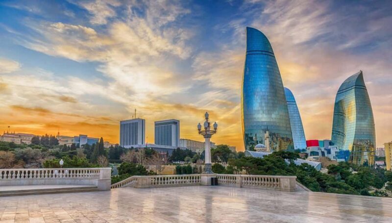 Best of Baku: 4-Hour City Tour Historic and Modern Landmarks - Key Points