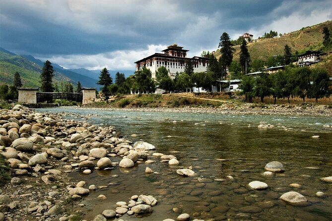 Best of Bhutan Tour( Culture- Hikes- Short Trek- Monastic Stay) - Key Points