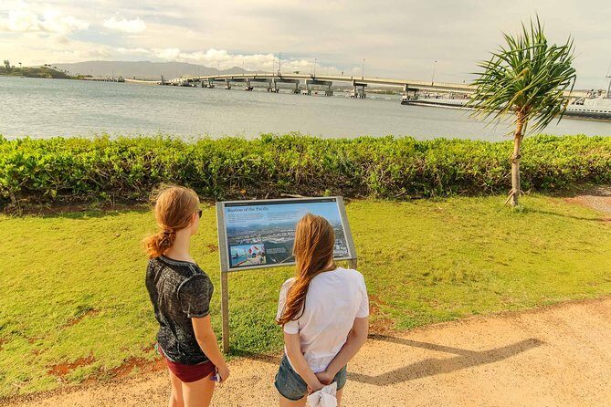Best of Oahu: Pearl Harbor, Arizona Memorial and the Polynesian Cultural Center - A Deep Dive into the Tour Experience