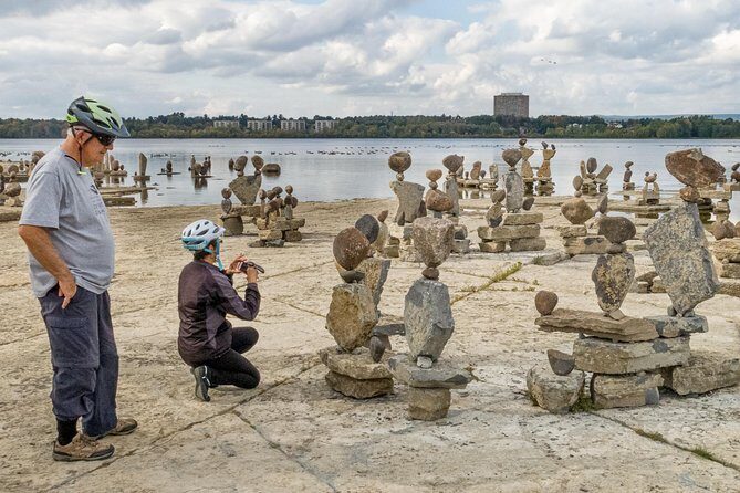 Best of Ottawa Neighbourhoods & Nature Bike Tour - An In-Depth Look at the Ottawa Bike Tour
