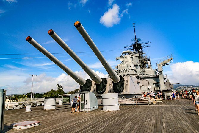 Best Of Pearl Harbor: USS Arizona Memorial & Historic Honolulu - An Honest Look at the Best Of Pearl Harbor Tour