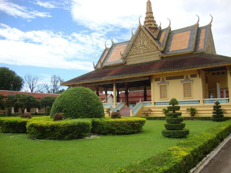 Best of Phnom Penh: Half-Day Private City Tour - A Practical and Authentic Introduction to Phnom Penh