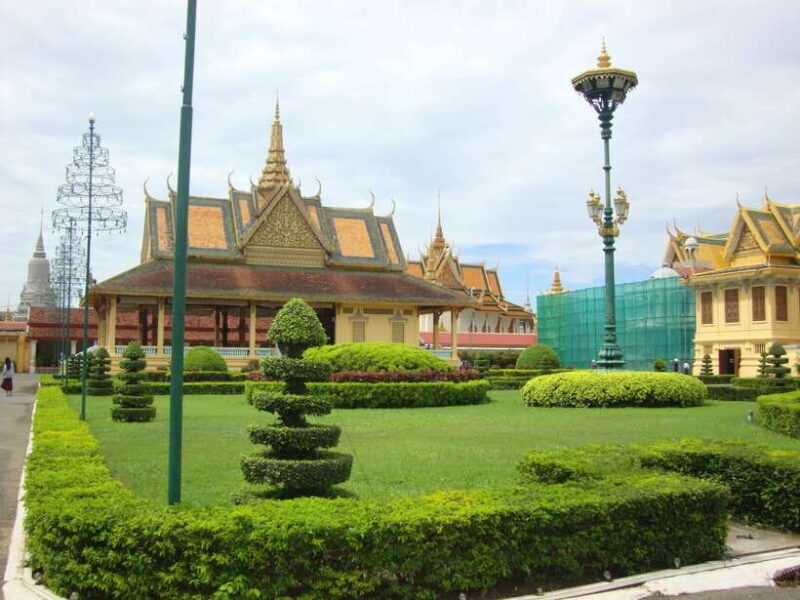 Best of Phnom Penh: Half-Day Private City Tour - Authentic Experiences and Visitor Feedback