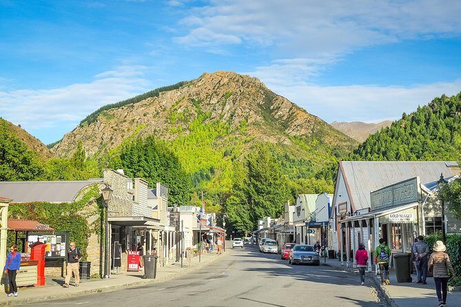 Best of Queenstown Guided Tour with Wine Tasting & Boat Cruise - Exploring Queenstown in a Short Time