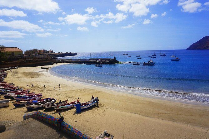 Best of Santiago Island: Cidade Velha, Workshop & Tarrafal Beach Tour - Detailed Breakdown of the Itinerary