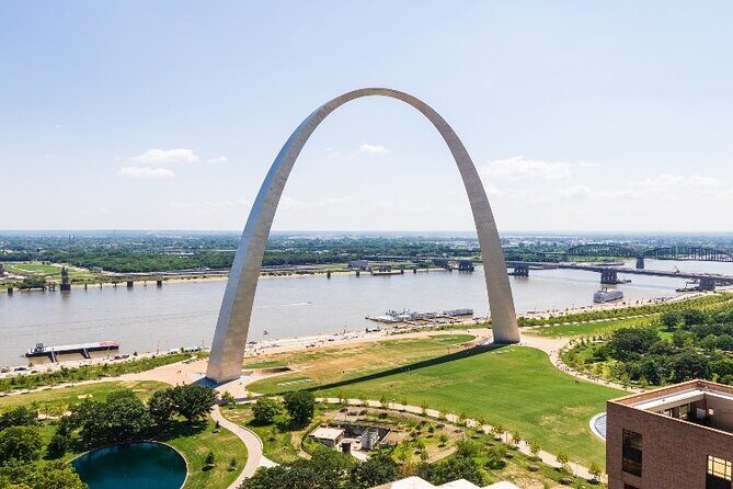Best of St. Louis Small Group Tour w/St Louis Arch & River Cruise - Key Points