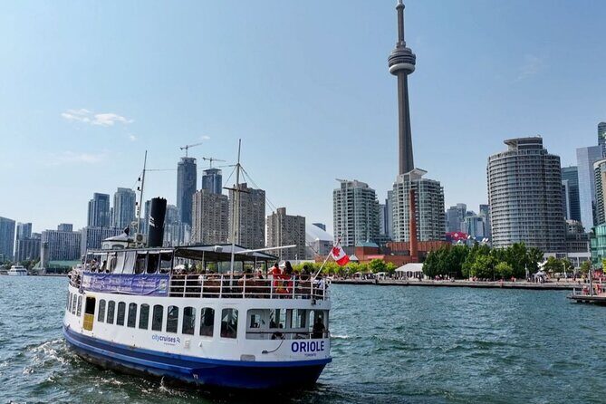 Best of Toronto City Tour with Boat Cruise & CN Tower - An in-Depth Look at What You Can Expect