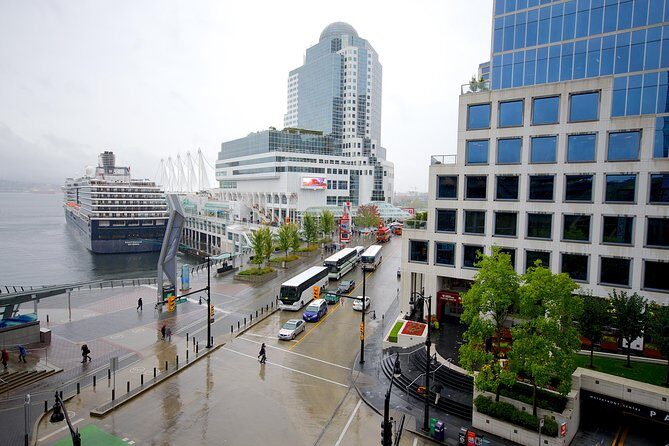 Best of Vancouver Private Tour - Authentic Experiences and Traveler Feedback
