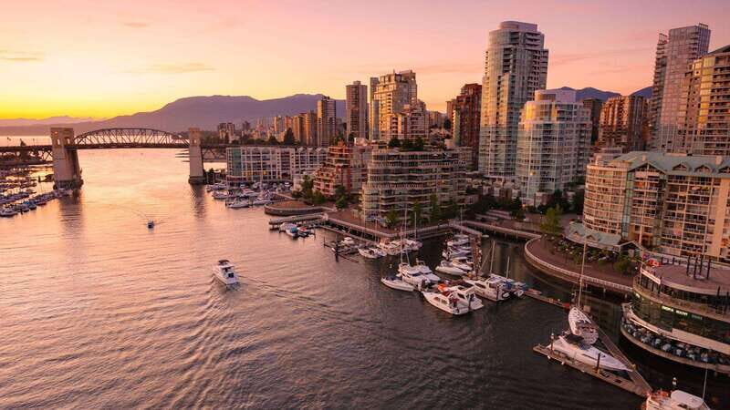 Best of Vancouver: Private Walking Tour with a Local - Why Choose This Tour?