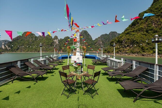 Best Price Halong Bay Full-Day Trip,Cave,Titop,Kayak By Transfer - How the Experience Feels