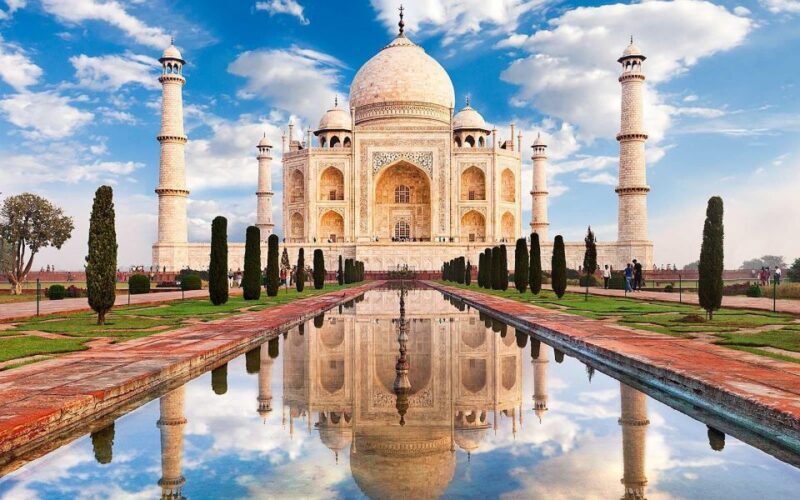 Best Taj Mahal Tour From Delhi - Key Points: